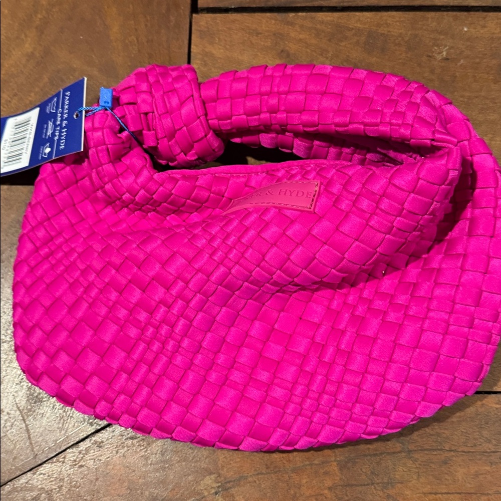 Parker & Hyde Small Knot Neoprene Bag